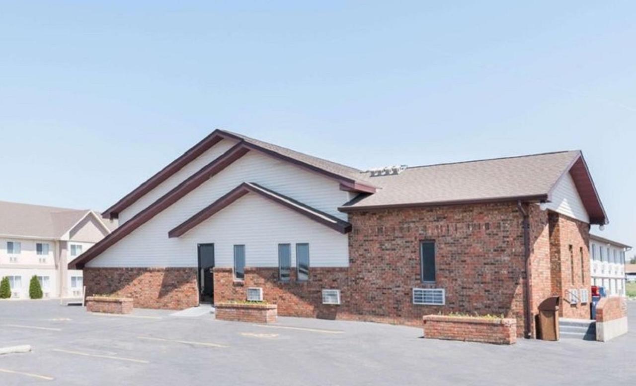 Glendive Lodge ภายนอก รูปภาพ