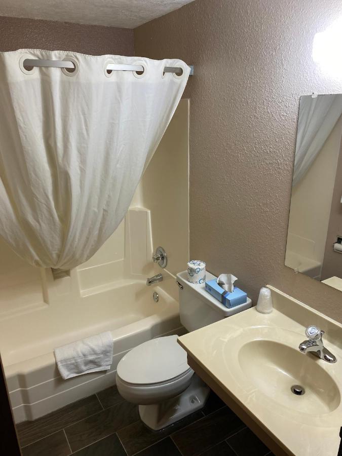 Glendive Lodge ภายนอก รูปภาพ
